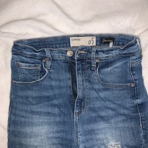 High waisted skinny blue jeans